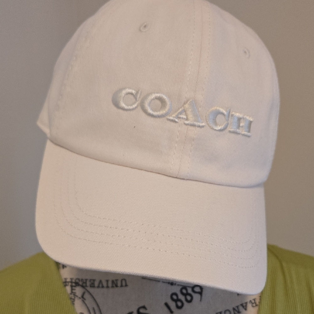 Coach Classic White Cap - Picture 2 of 6